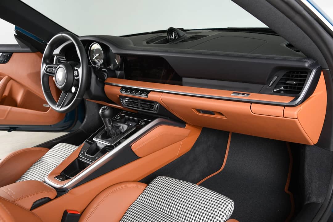 2024 Porsche 911 Carrera S — photo 40