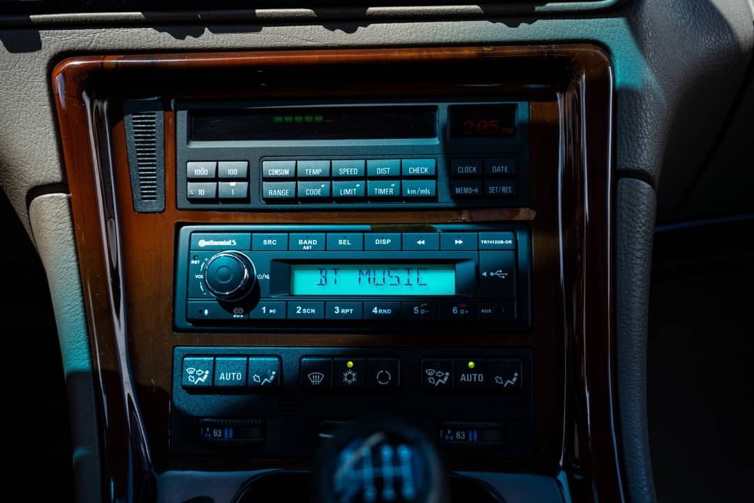 1995 BMW 8 Series 850CSi — photo 26