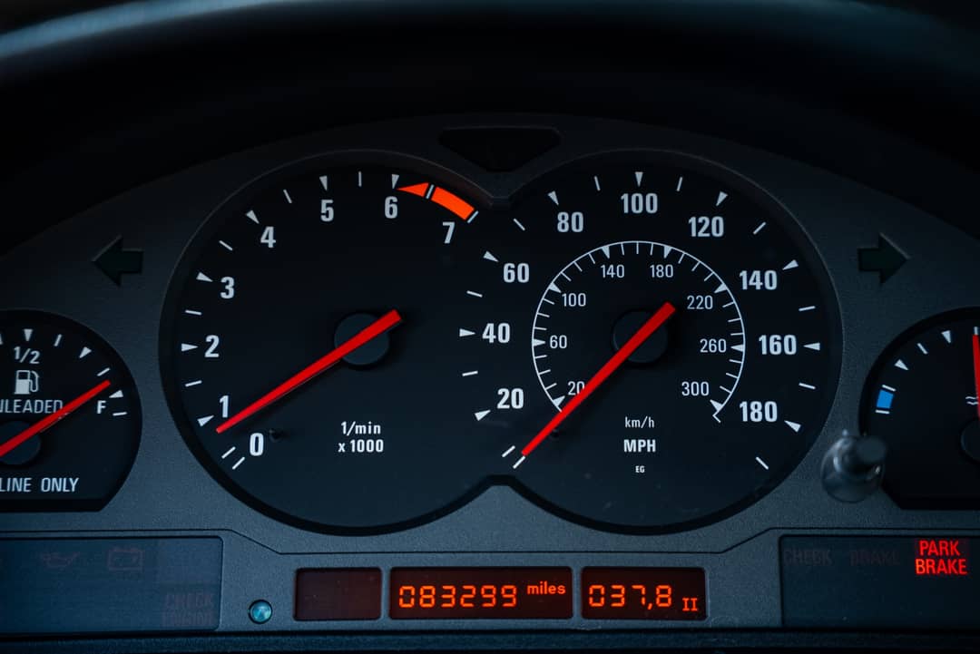 1995 BMW 8 Series 850CSi — photo 27