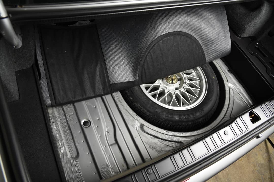 1988 BMW M3 — photo 15