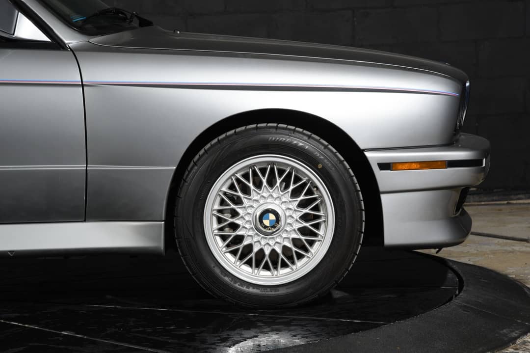 1988 BMW M3 — photo 24