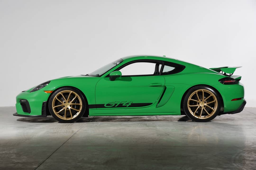 2023 Porsche 718 Cayman GT4 — photo 11