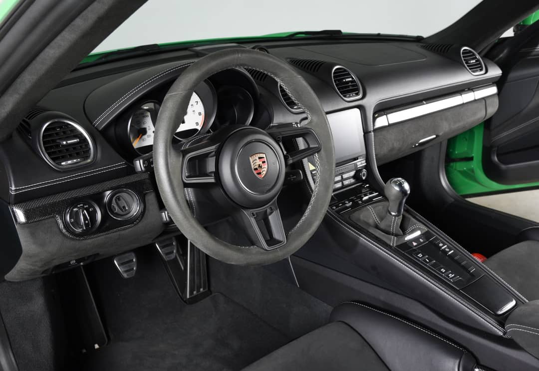 2023 Porsche 718 Cayman GT4 — photo 15