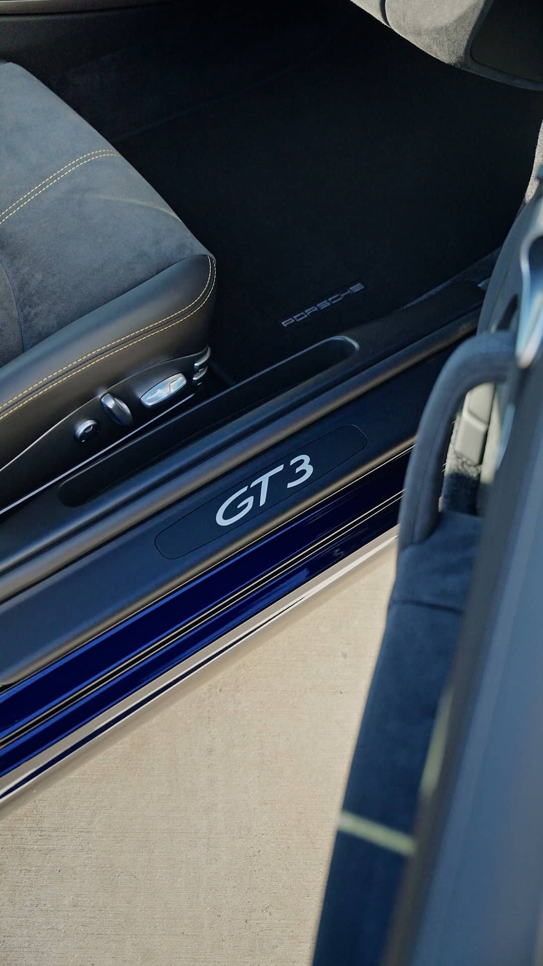 2010 Porsche 911 GT3 — photo 13