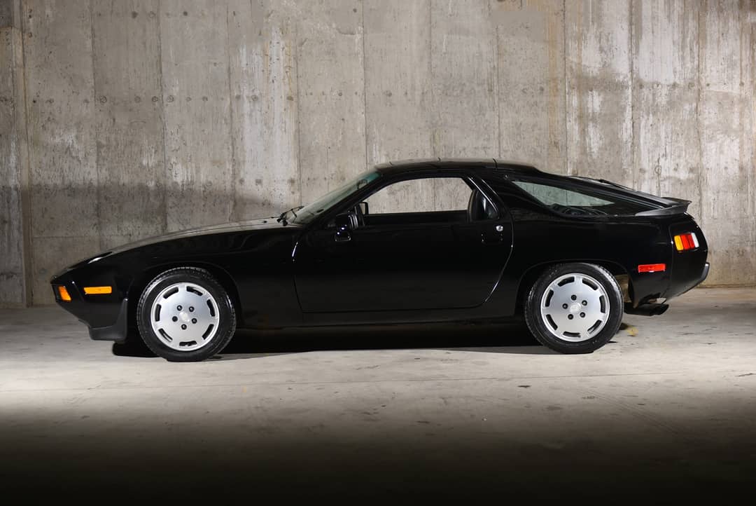 1986 Porsche 928 S — photo 17