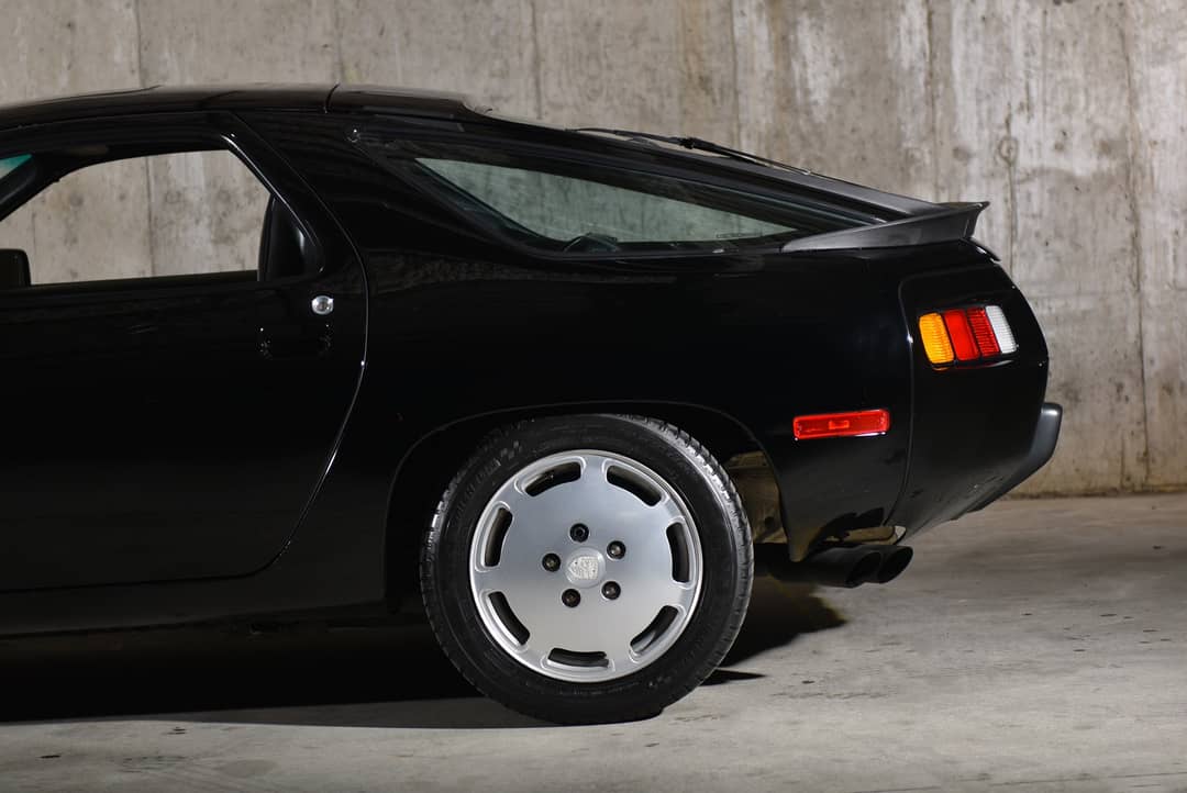 1986 Porsche 928 S — photo 18
