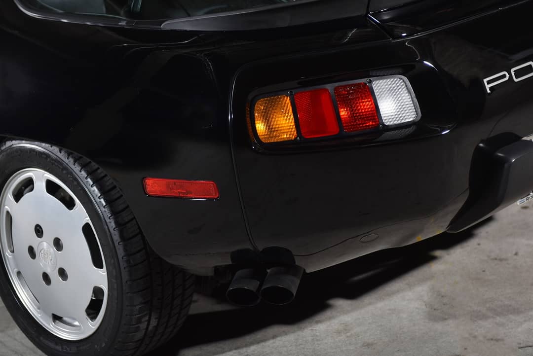 1986 Porsche 928 S — photo 19