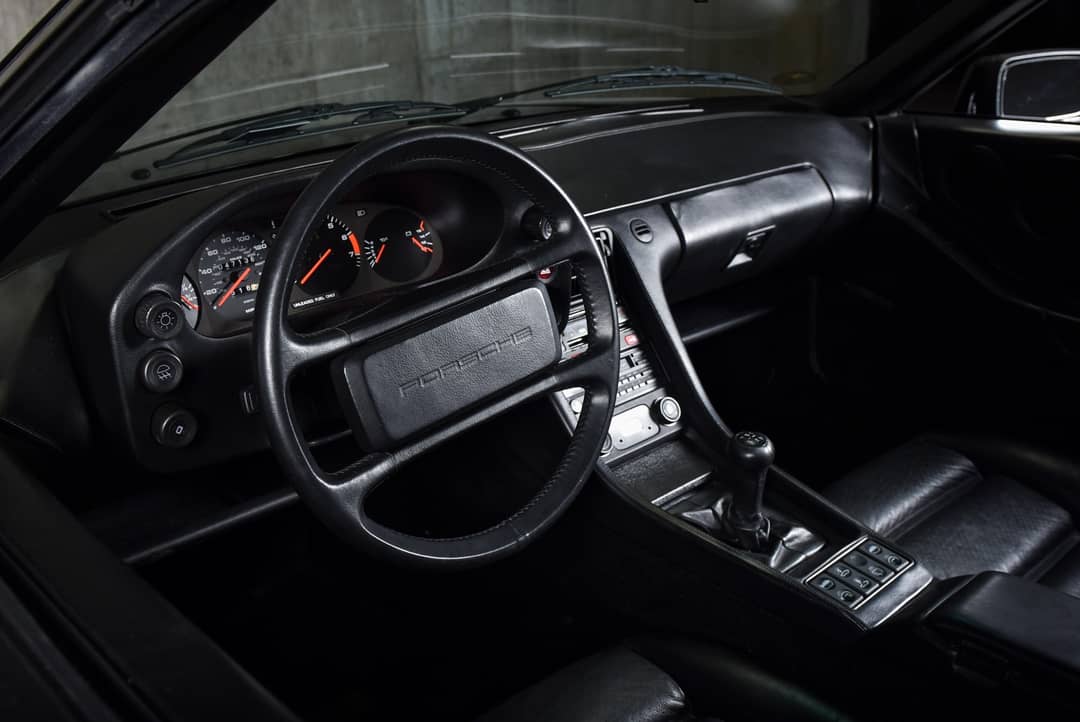 1986 Porsche 928 S — photo 25
