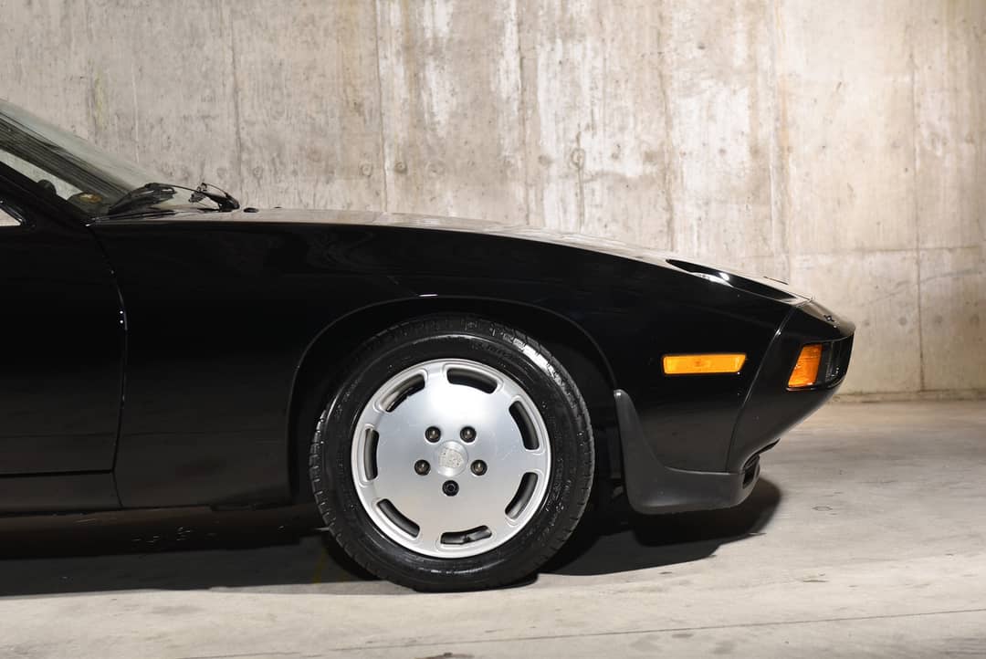 1986 Porsche 928 S — photo 5