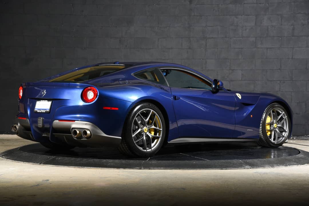 2017 Ferrari F12berlinetta — photo 3