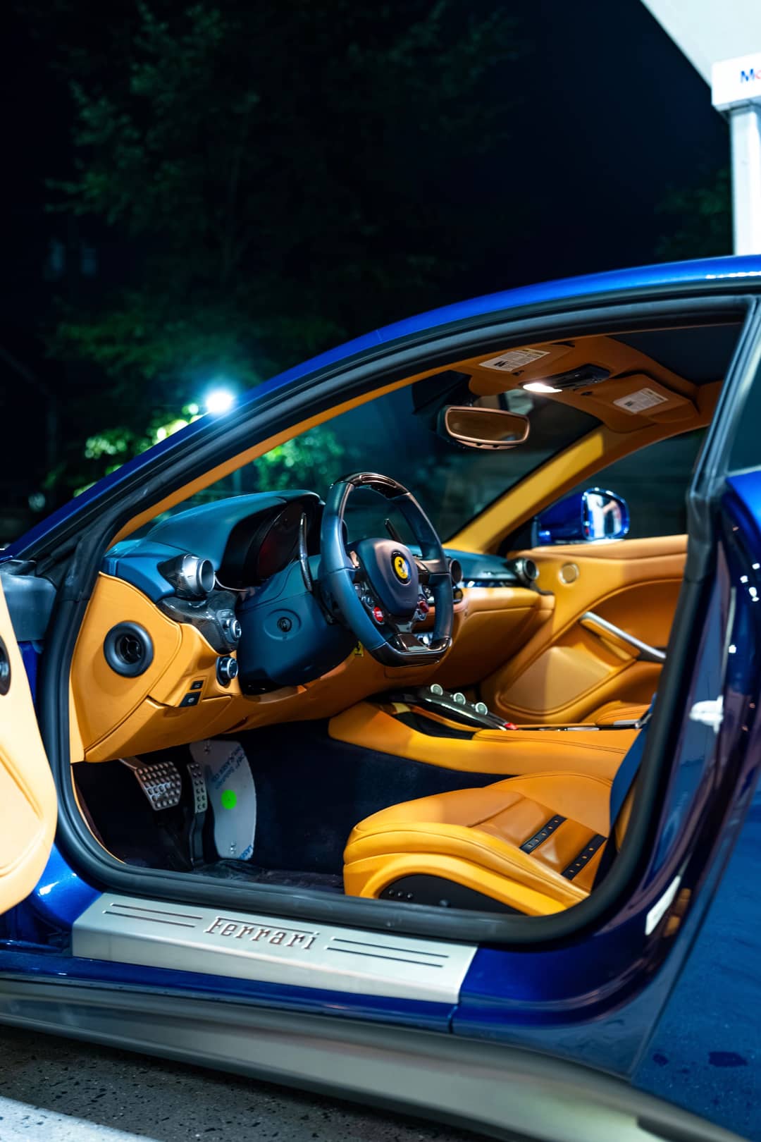 2017 Ferrari F12berlinetta — photo 40