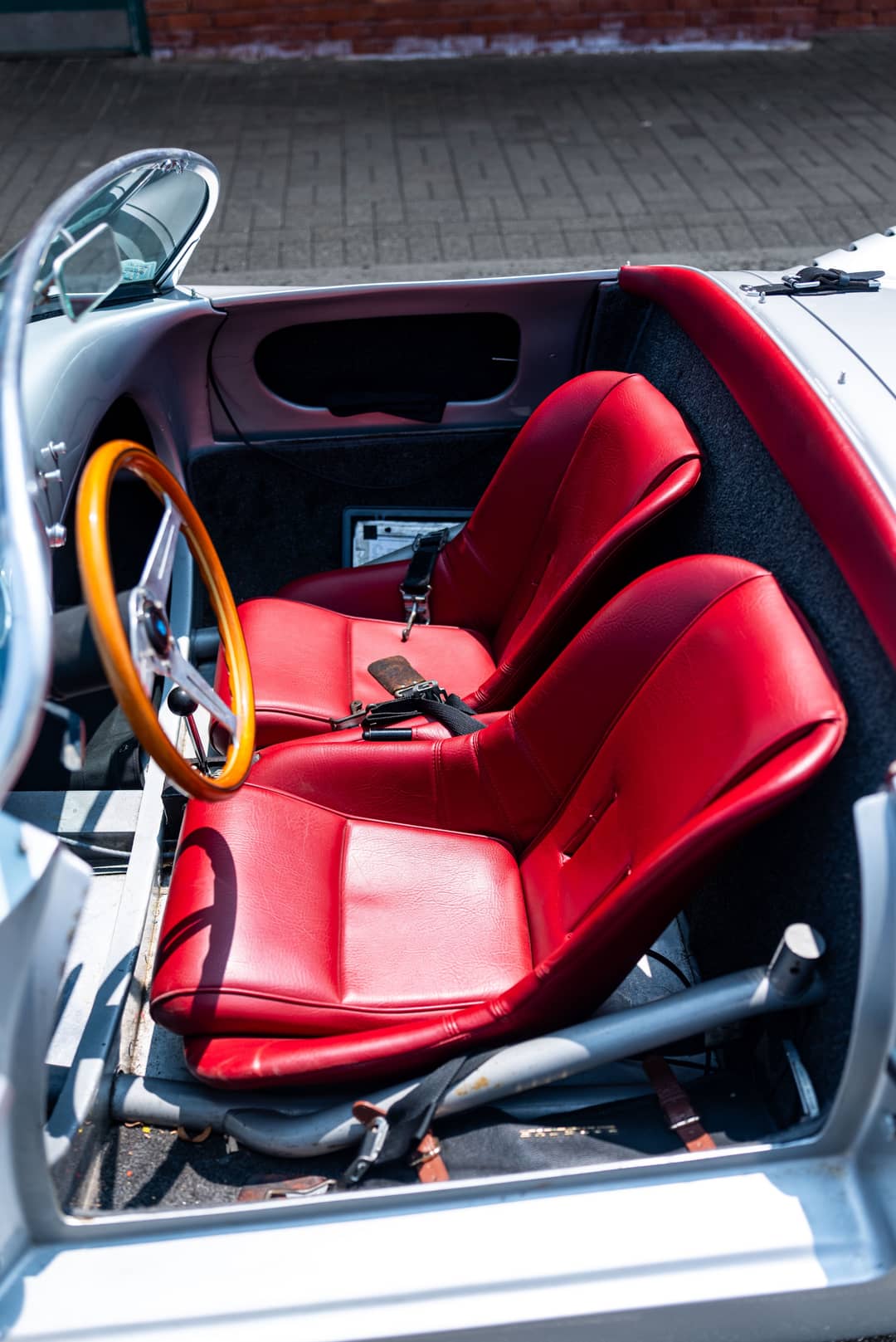 1956 Porsche 550 Spyder Replica — photo 19