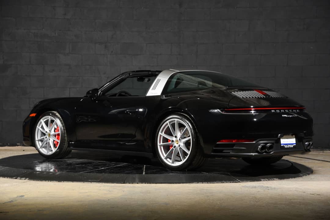 2022 Porsche 911 Targa 4S — photo 12