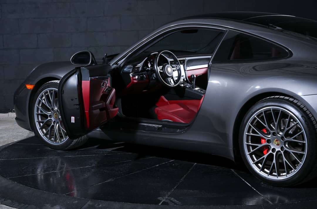 2018 Porsche 911 Carrera S — photo 9