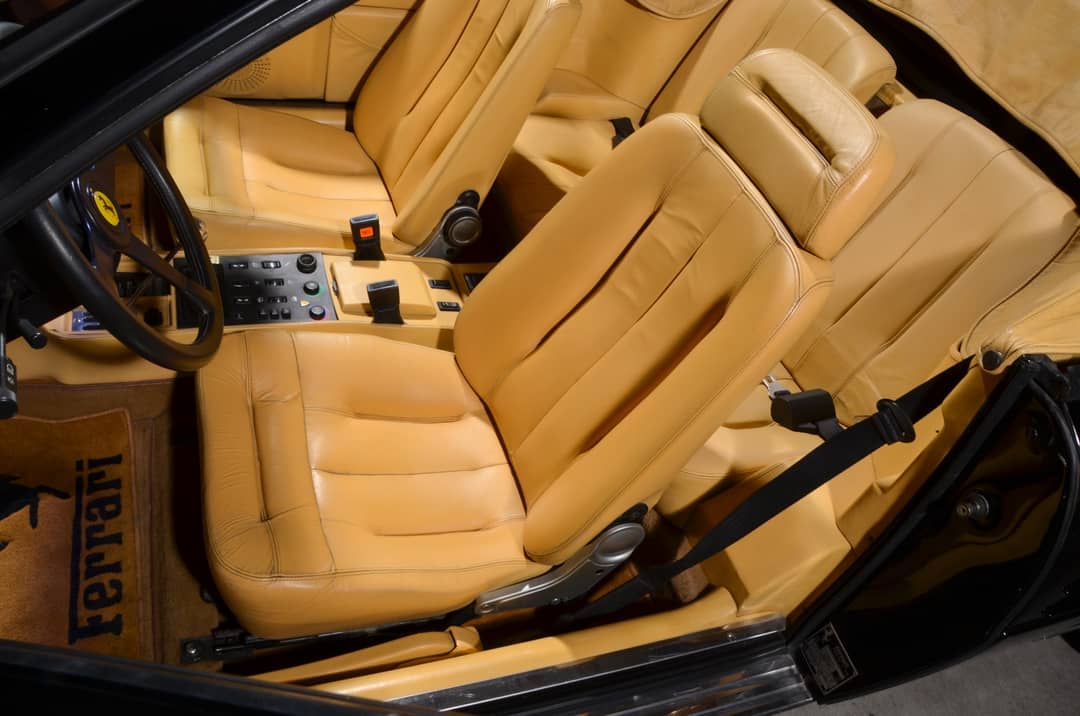 1987 Ferrari Mondial Spider — photo 48