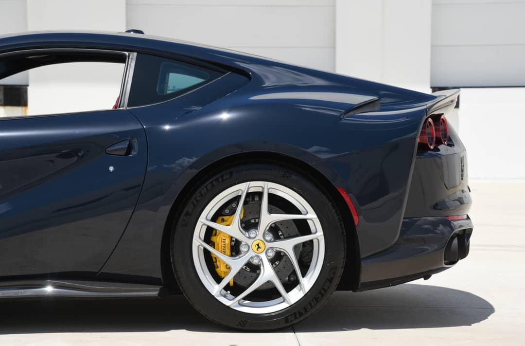 2020 Ferrari 812 Superfast — photo 17