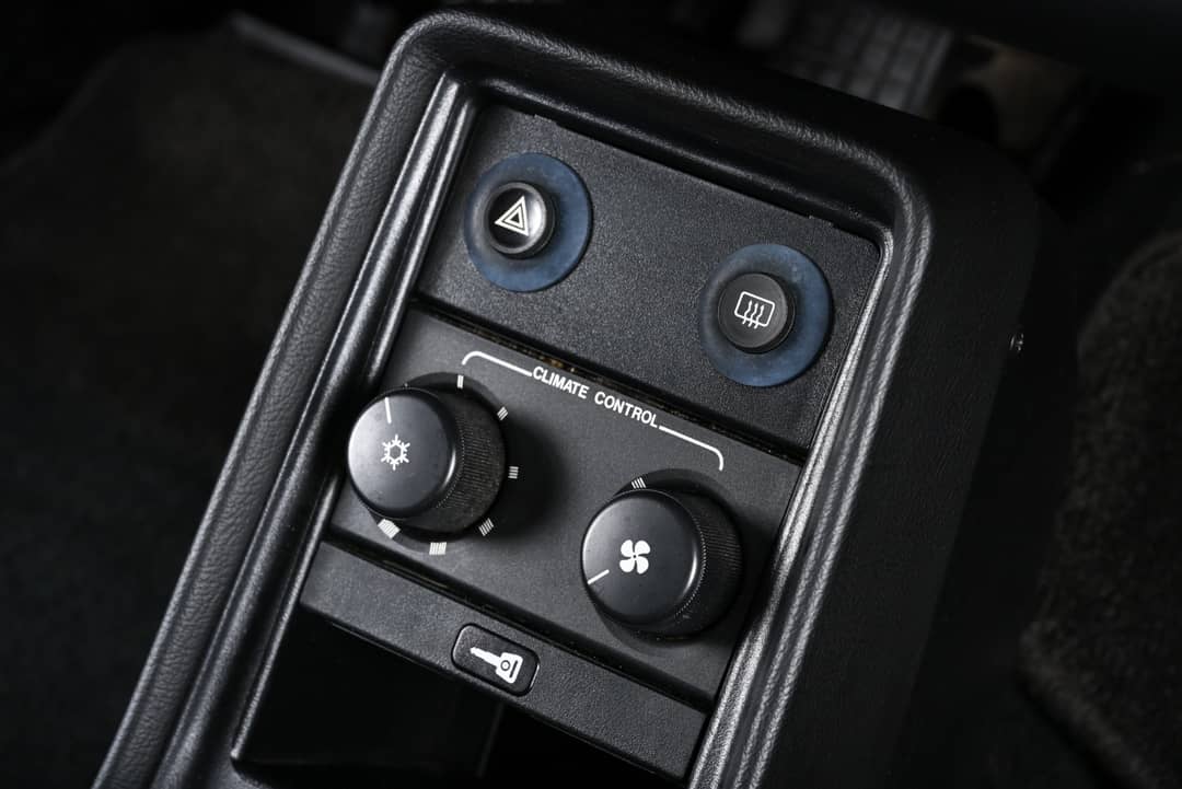 1988 Porsche 911 Carrera Targa — photo 19