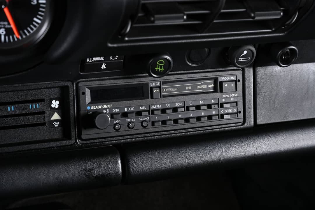 1988 Porsche 911 Carrera Targa — photo 21