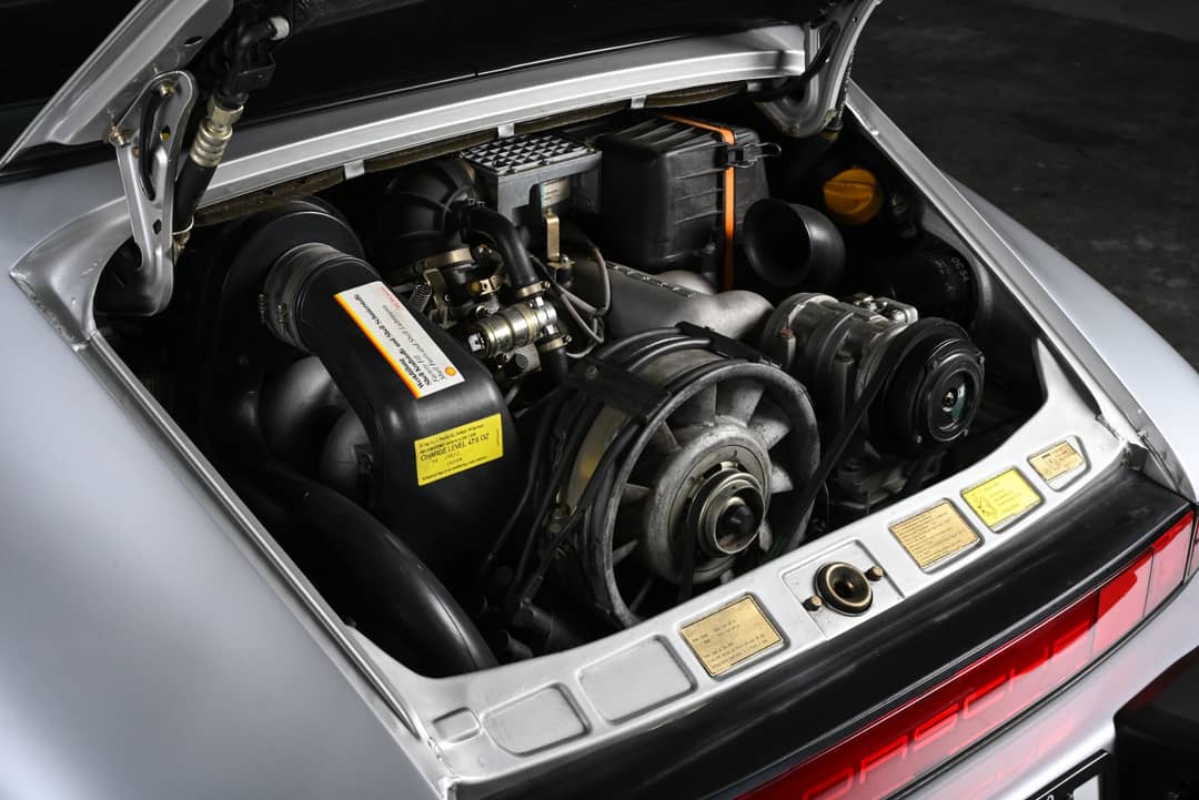 1988 Porsche 911 Carrera Targa — photo 22