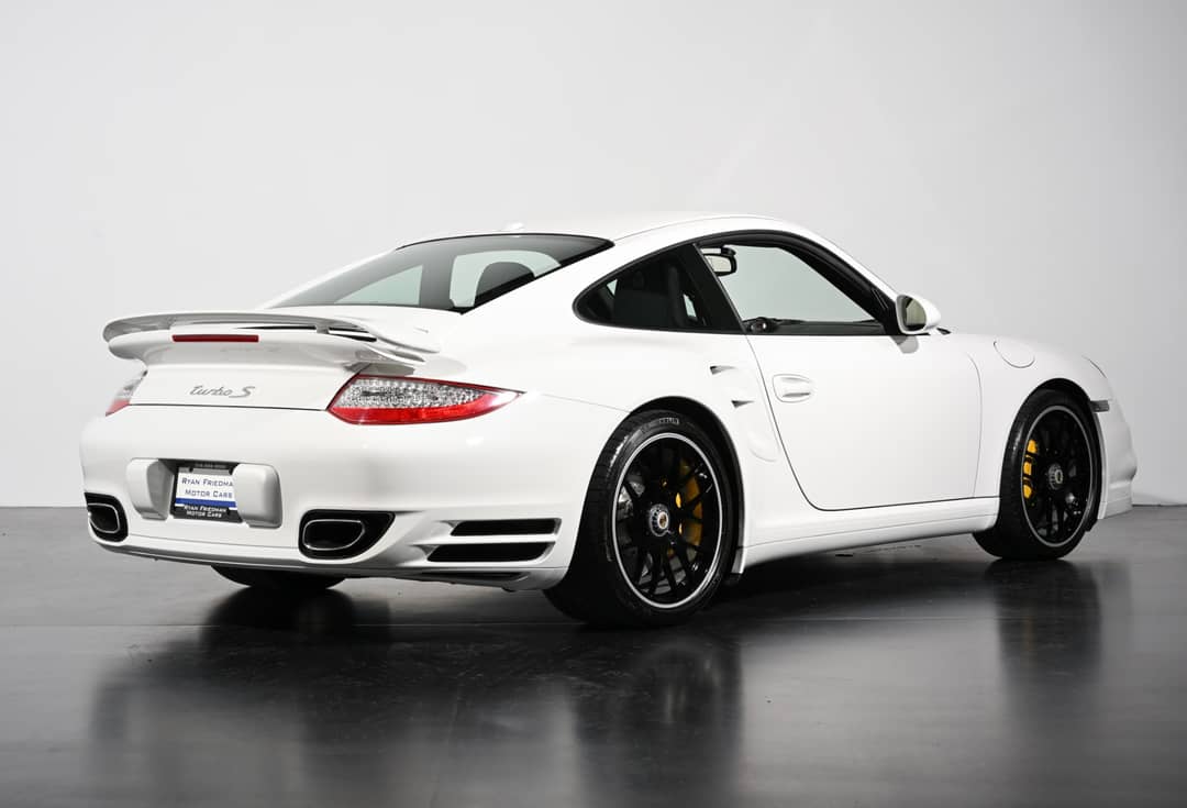 2013 Porsche 911 Turbo S — photo 3