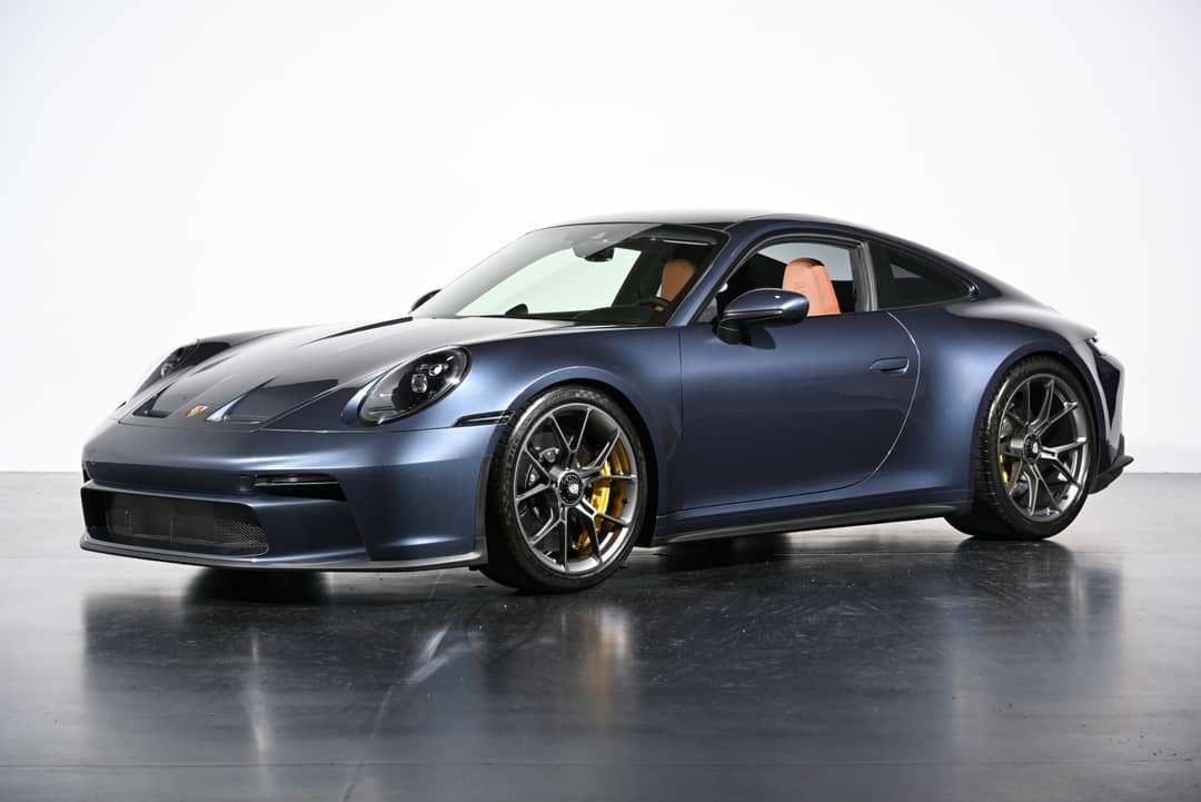2023 Porsche 911 GT3 Touring — photo 2