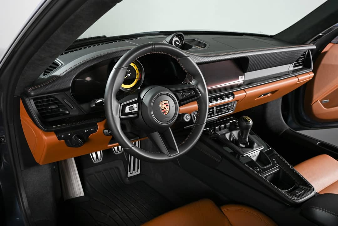 2023 Porsche 911 GT3 Touring — photo 4