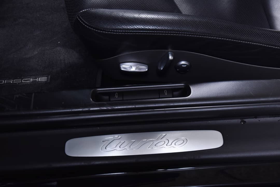 2012 Porsche 911 Turbo — photo 31