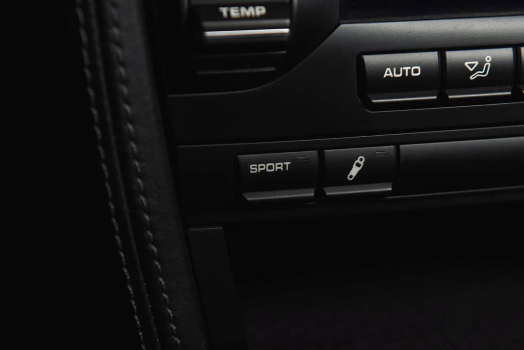 2012 Porsche 911 Turbo — photo 49