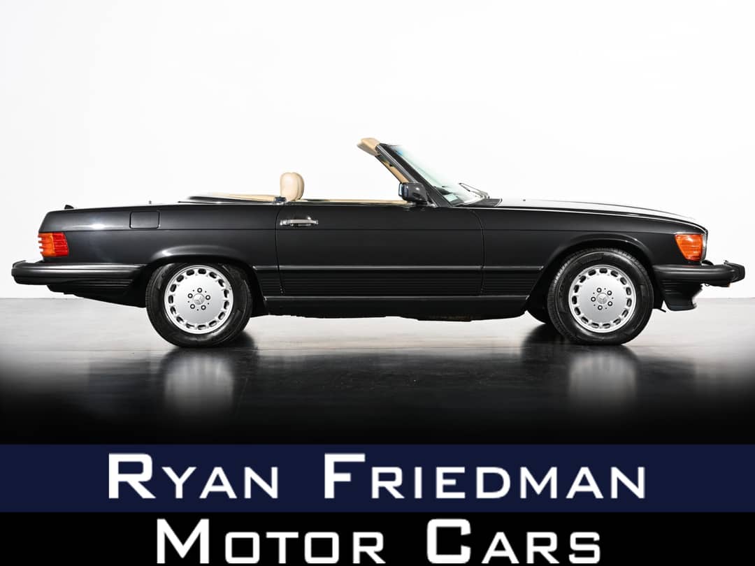 1989 Mercedes-Benz 560-Class 560 SL — photo 1
