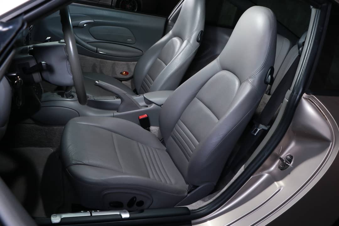 2000 Porsche 911 Carrera — photo 23