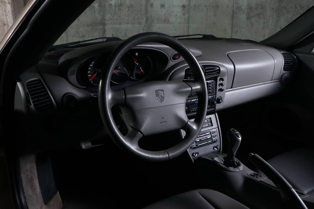 2000 Porsche 911 Carrera — photo 25