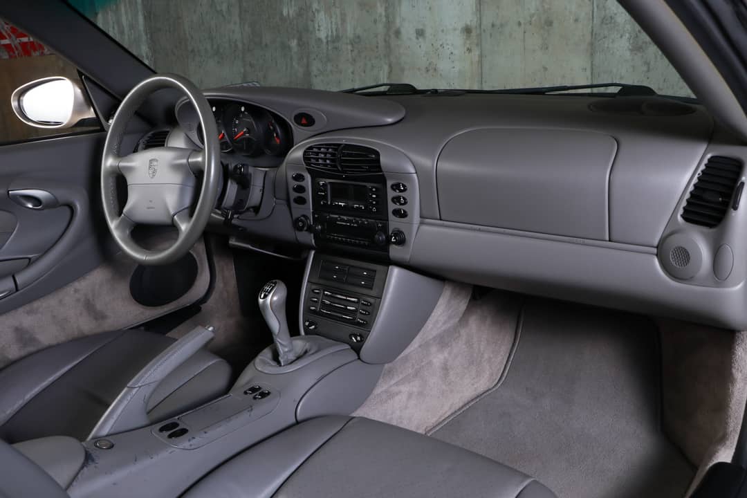 2000 Porsche 911 Carrera — photo 37