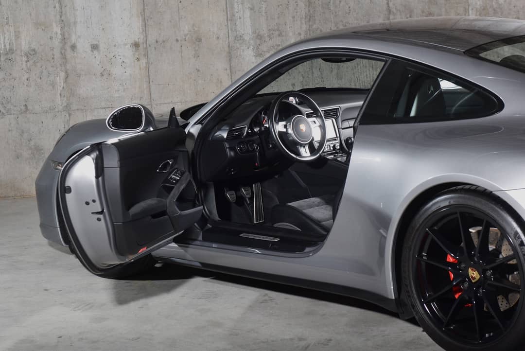 2016 Porsche 911 Carrera GTS — photo 13