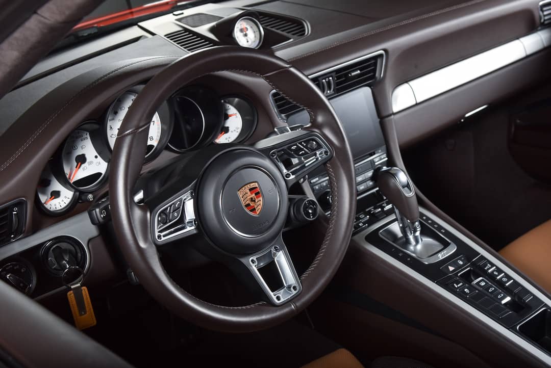 2018 Porsche 911 Turbo S — photo 31