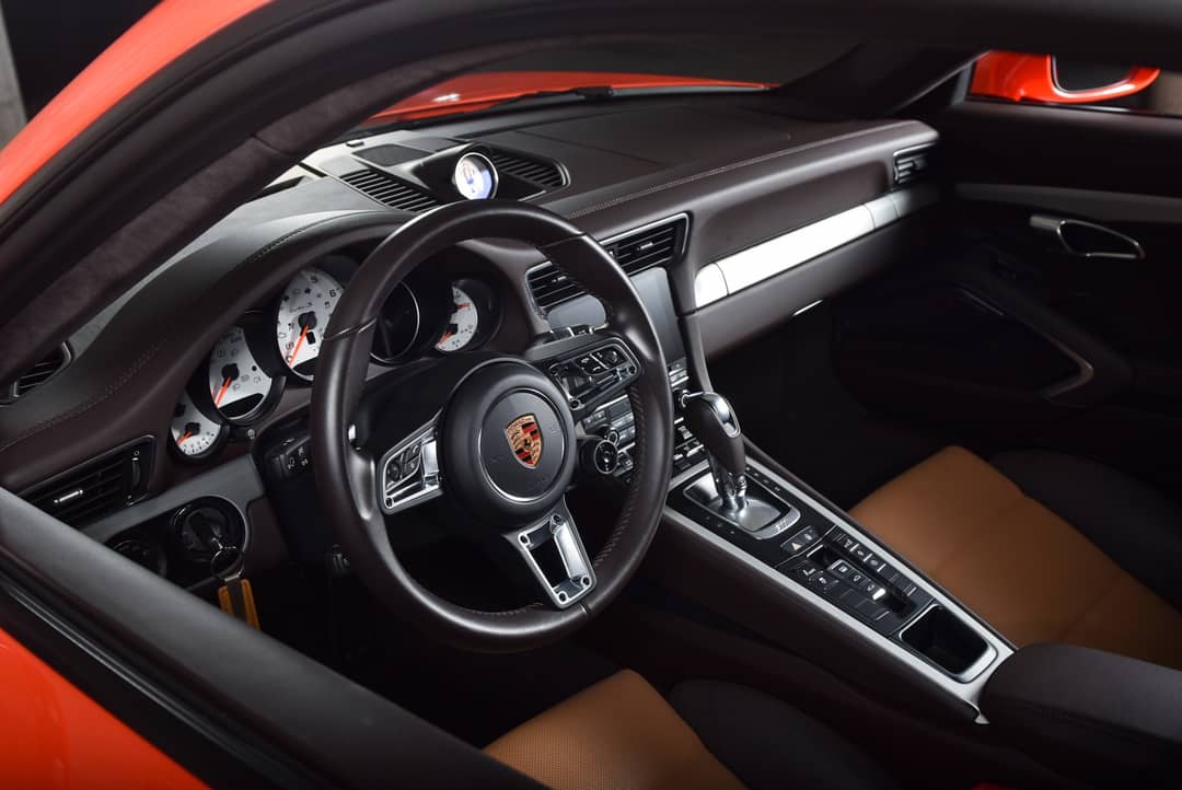 2018 Porsche 911 Turbo S — photo 32