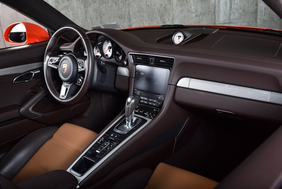 2018 Porsche 911 Turbo S — photo 34