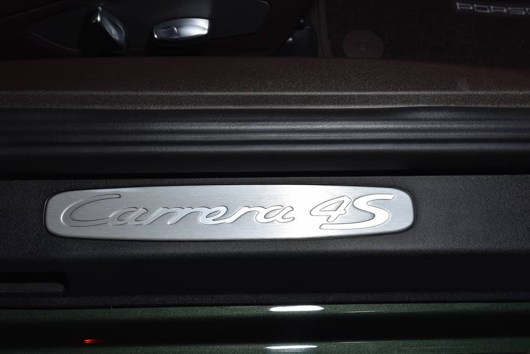 2018 Porsche 911 Carrera 4S — photo 25
