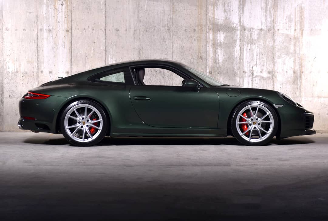 2018 Porsche 911 Carrera 4S — photo 9