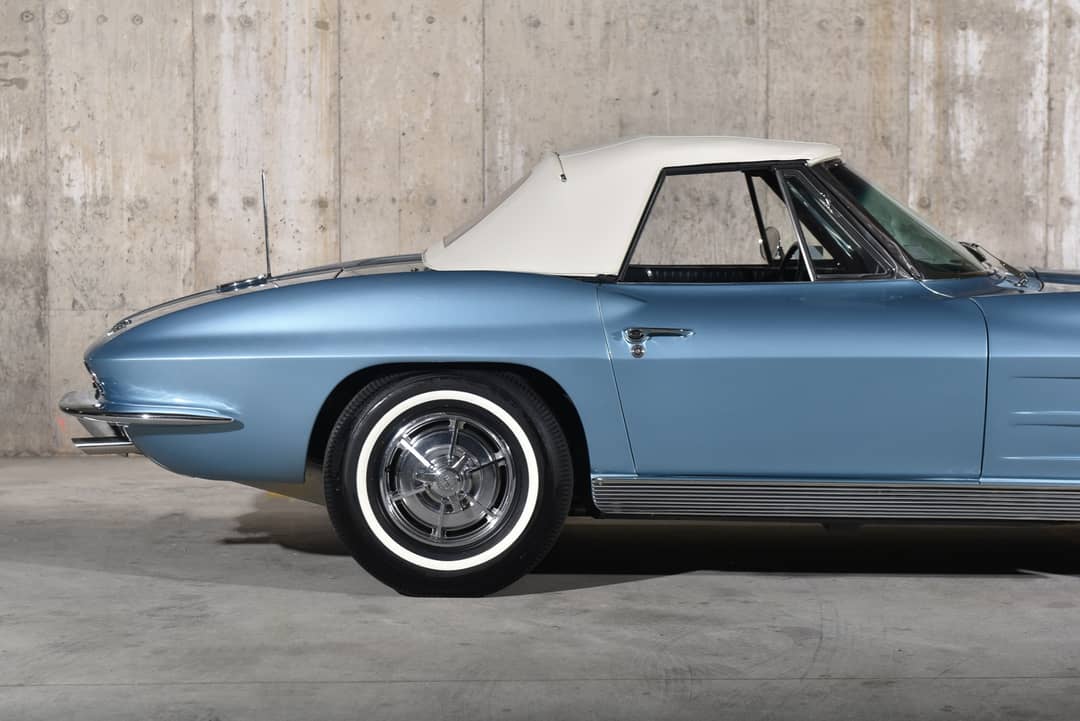 1963 Chevrolet Corvette — photo 11