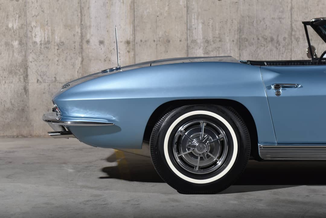 1963 Chevrolet Corvette — photo 15