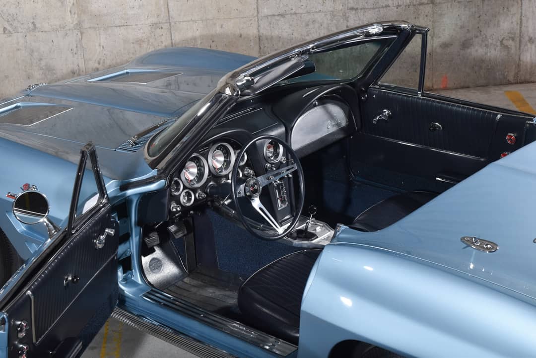 1963 Chevrolet Corvette — photo 31