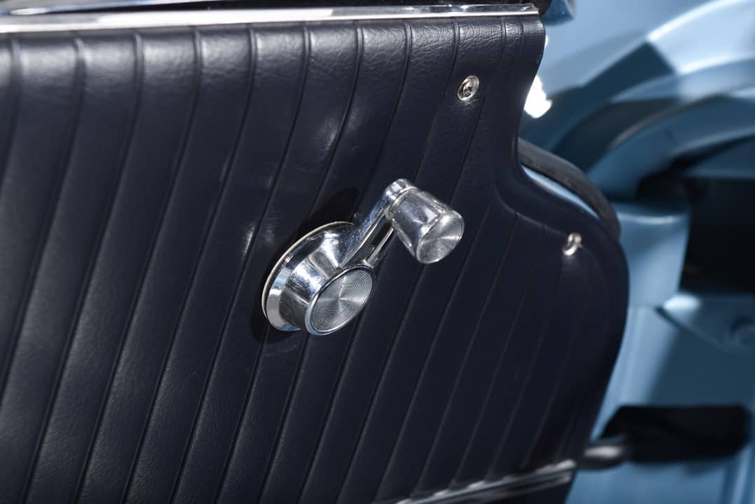 1963 Chevrolet Corvette — photo 35