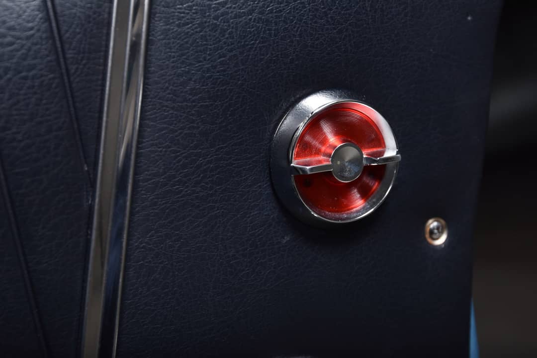 1963 Chevrolet Corvette — photo 68