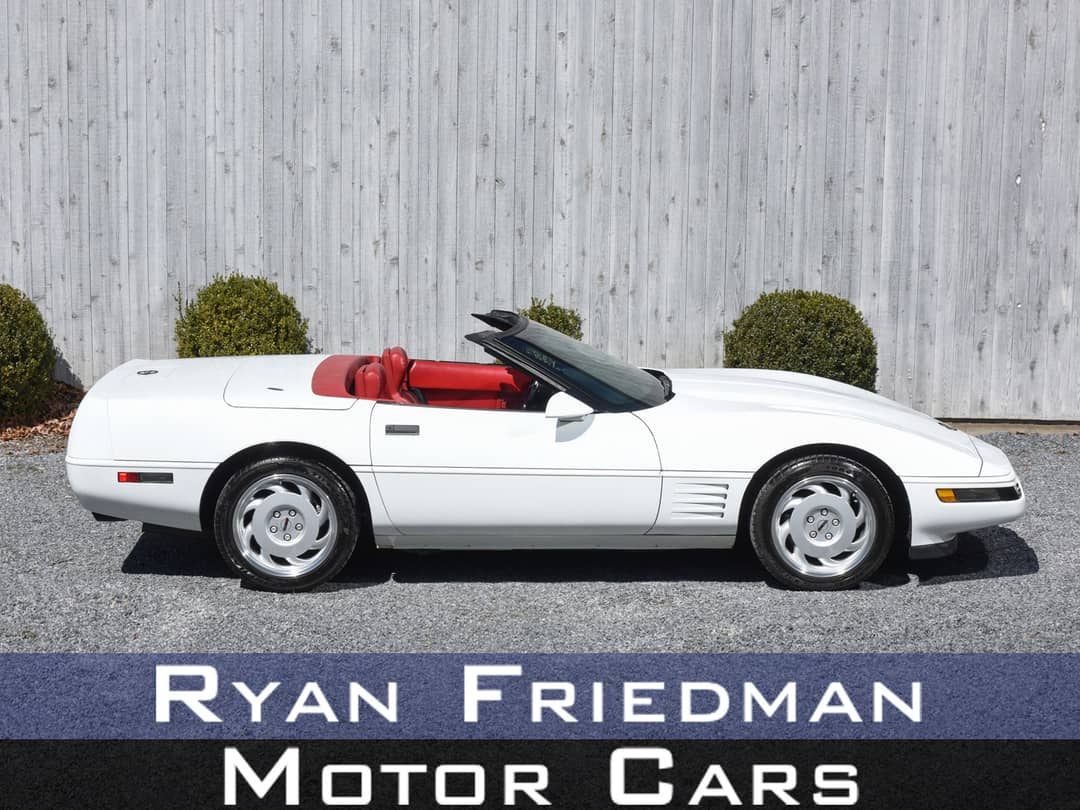1991 Chevrolet Corvette — photo 1