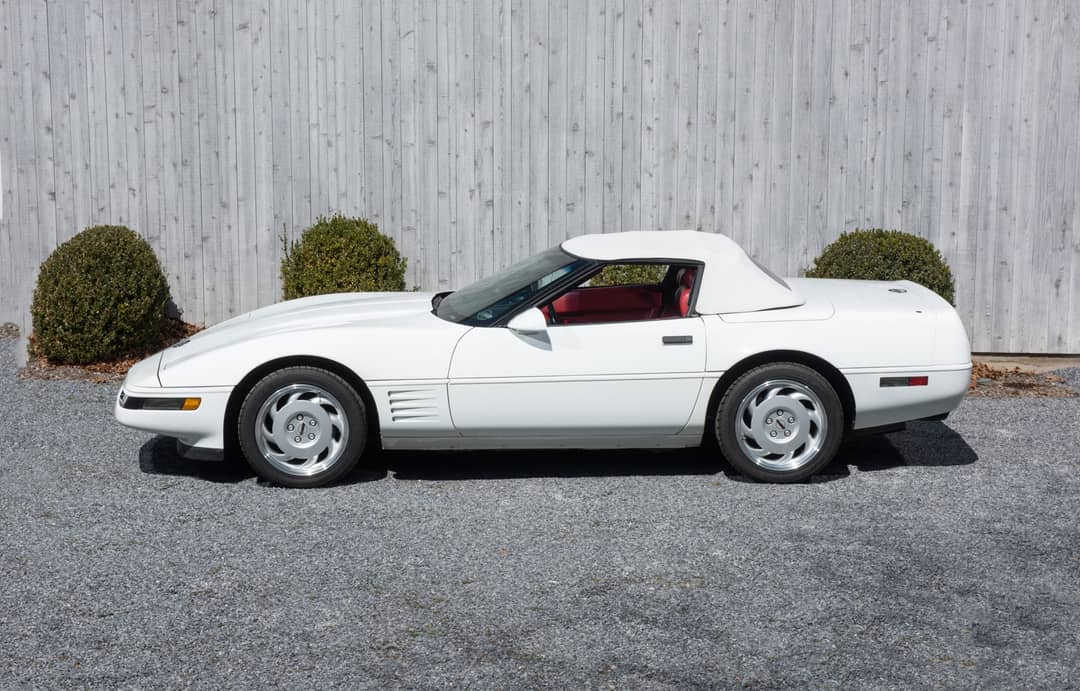 1991 Chevrolet Corvette — photo 13