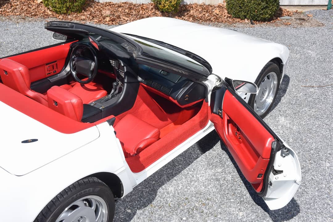 1991 Chevrolet Corvette — photo 22