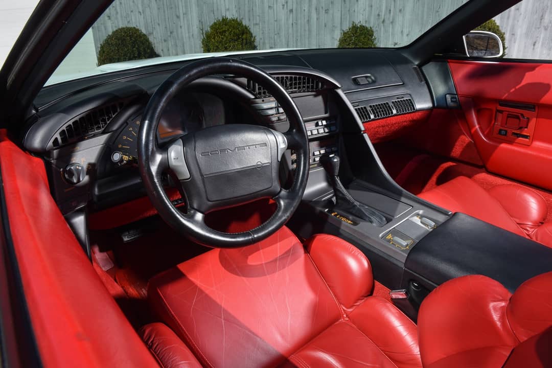1991 Chevrolet Corvette — photo 25
