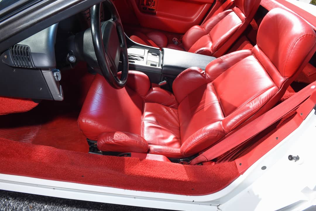 1991 Chevrolet Corvette — photo 29