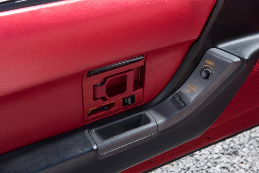 1991 Chevrolet Corvette — photo 30