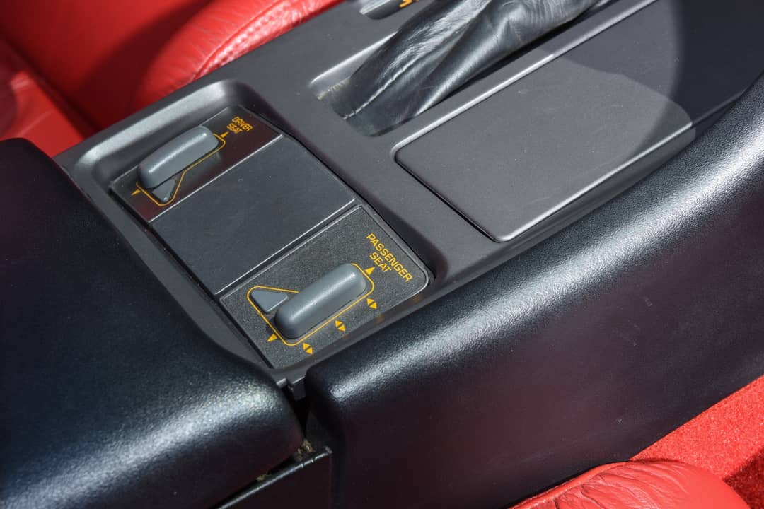 1991 Chevrolet Corvette — photo 31